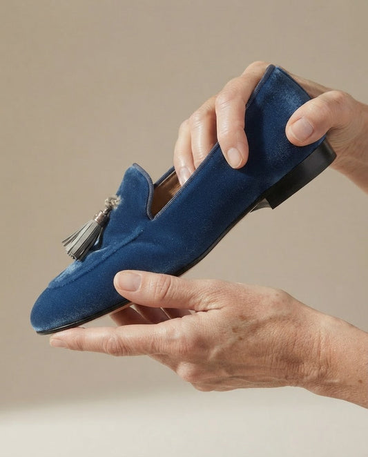 Yolanda | Mocasines de Terciopelo Azul con Borlas Doradas