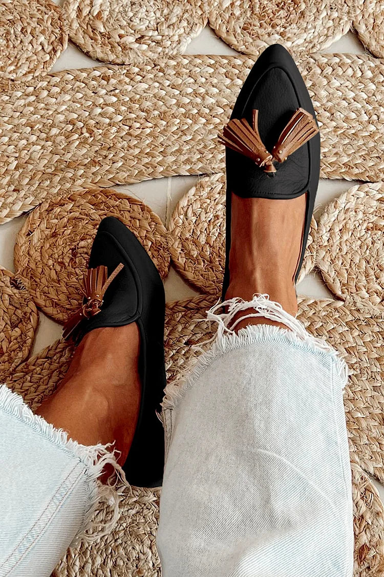 Amparo | Mocasines de Punta Fina con Borlas