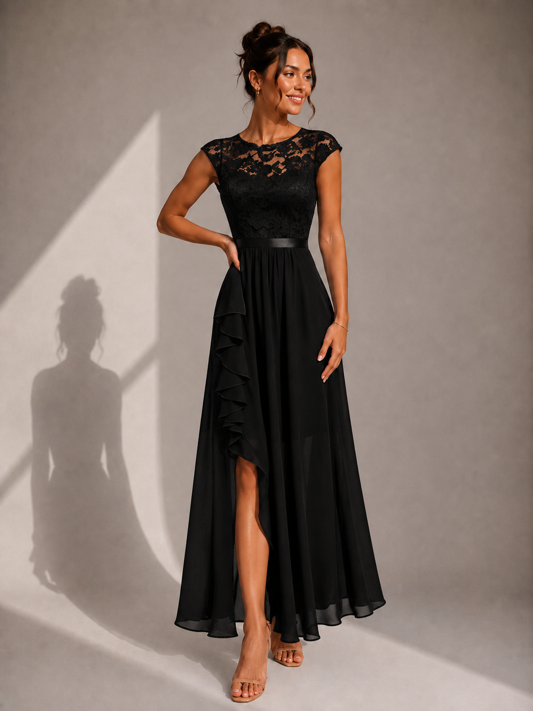 Loreto | Vestido de Fiesta con Cuerpo de Encaje y Bajo Asimétrico