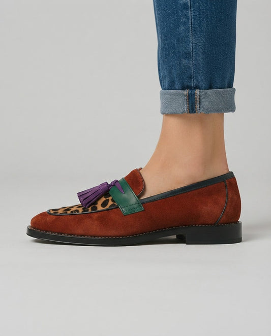 Esperanza | Mocasines de Ante Teja con Inserto de Leopardo y Borlas