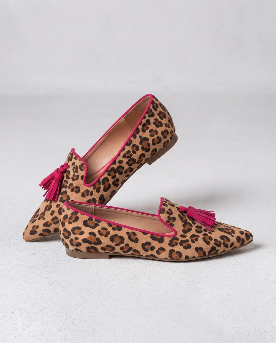 Wendy | Mocasines Efecto Ante con Estampado de Leopardo y Borlas Fucsia