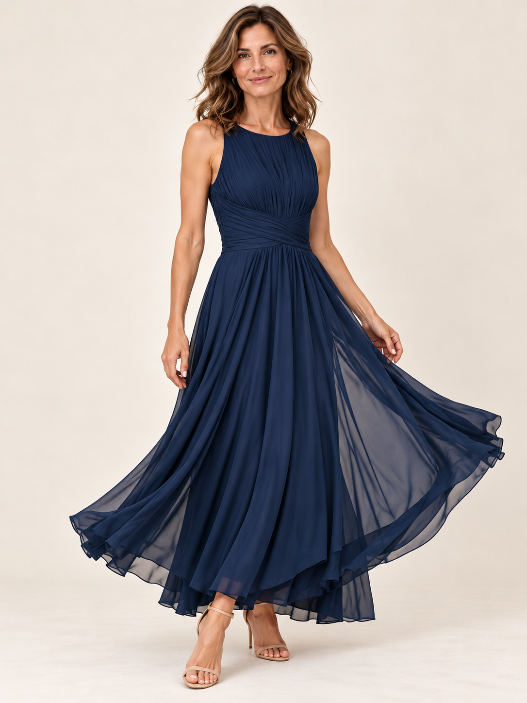 Vestido largo Masarova con detalle drapeado en la cintura