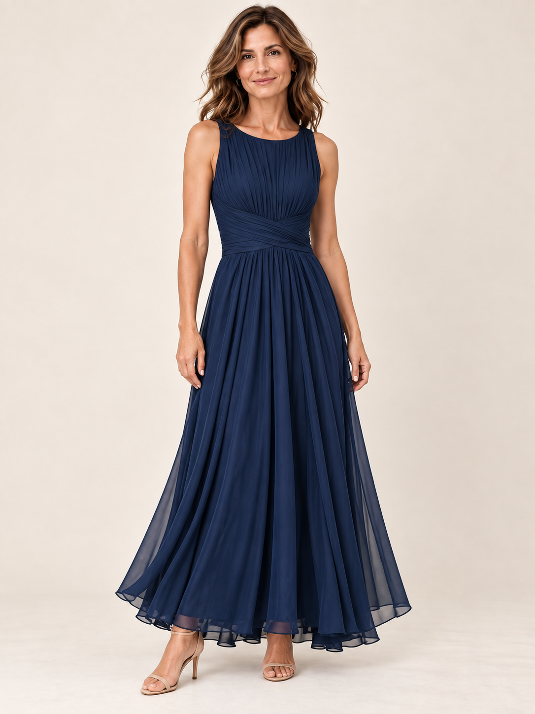 Vestido largo Masarova con detalle drapeado en la cintura